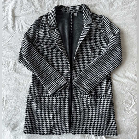 H&M Monochrome Houndstooth Blazer - Picture 1 of 4